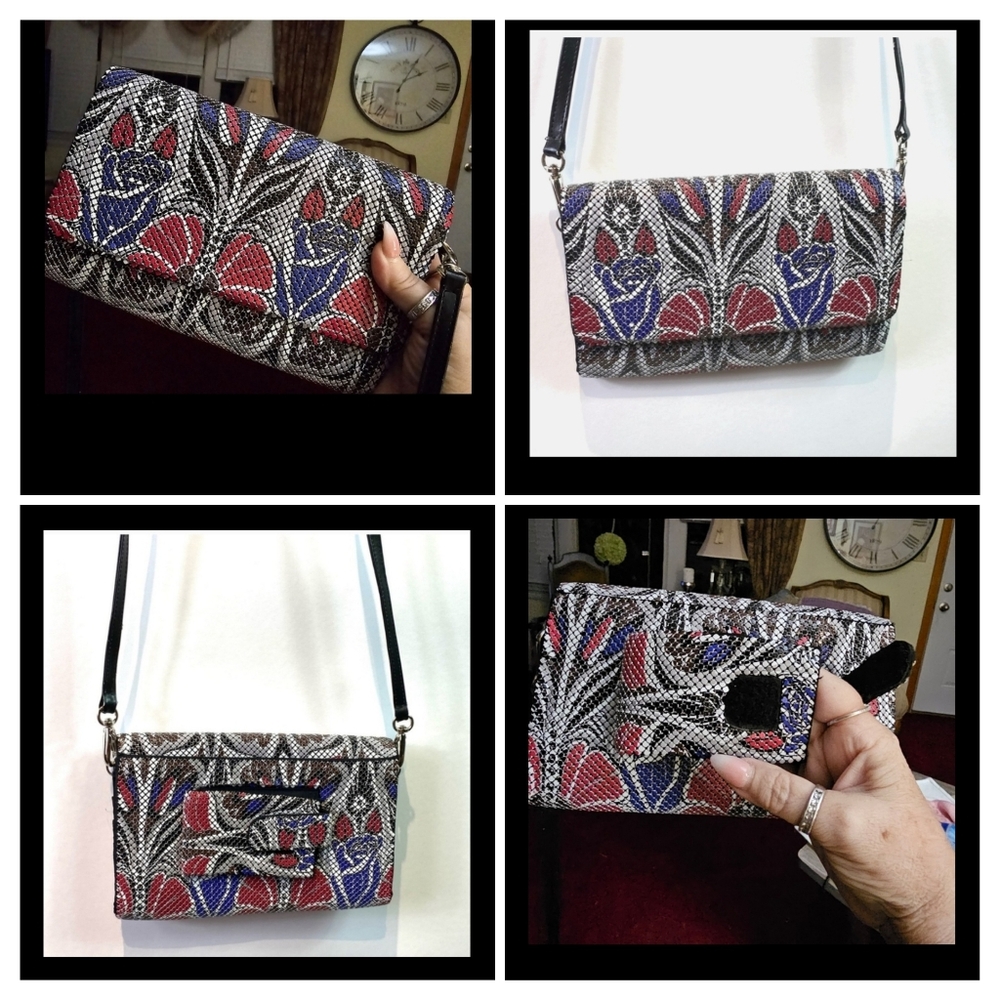 ❤️🤍💙Whiting & Davis Crossbody!